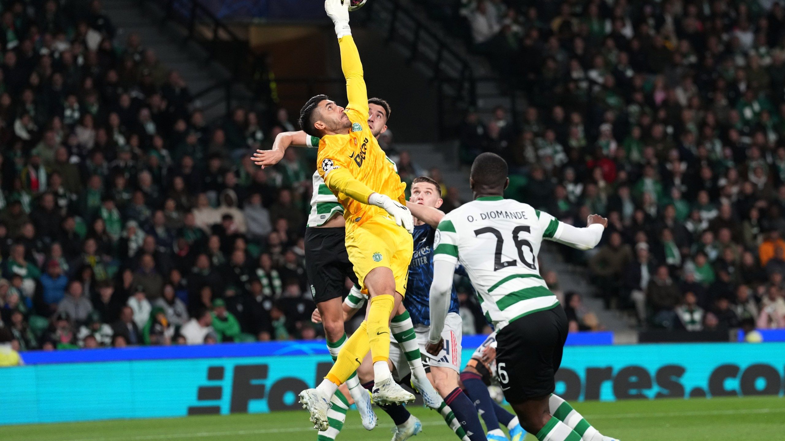 2560x1440 Arsenal beats Sporting Lisbon on Havertz's late goal in Champions League quarterfinals. DC News Now. Washington, DC