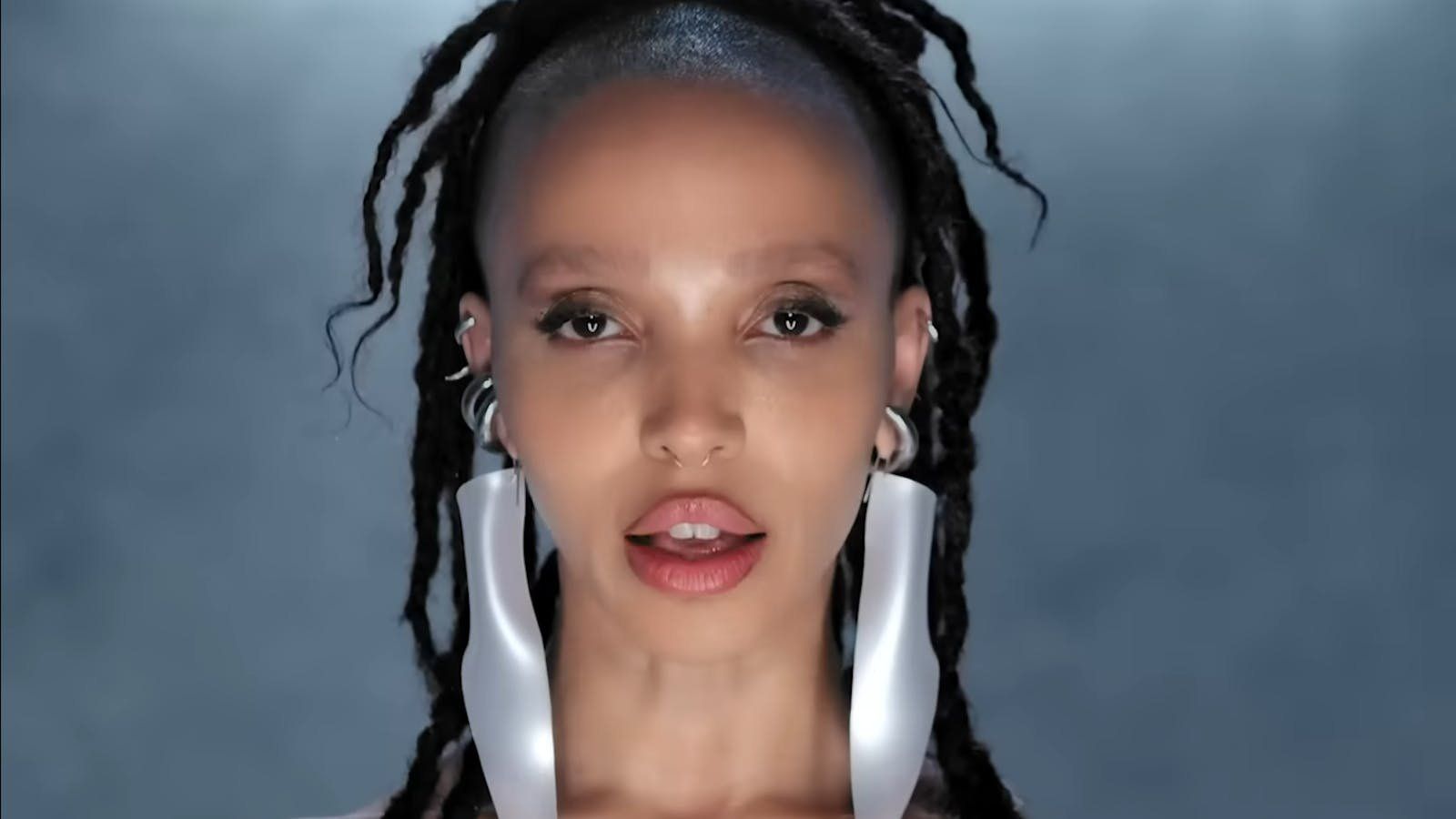 1600x900 FKA Twigs Is Noise