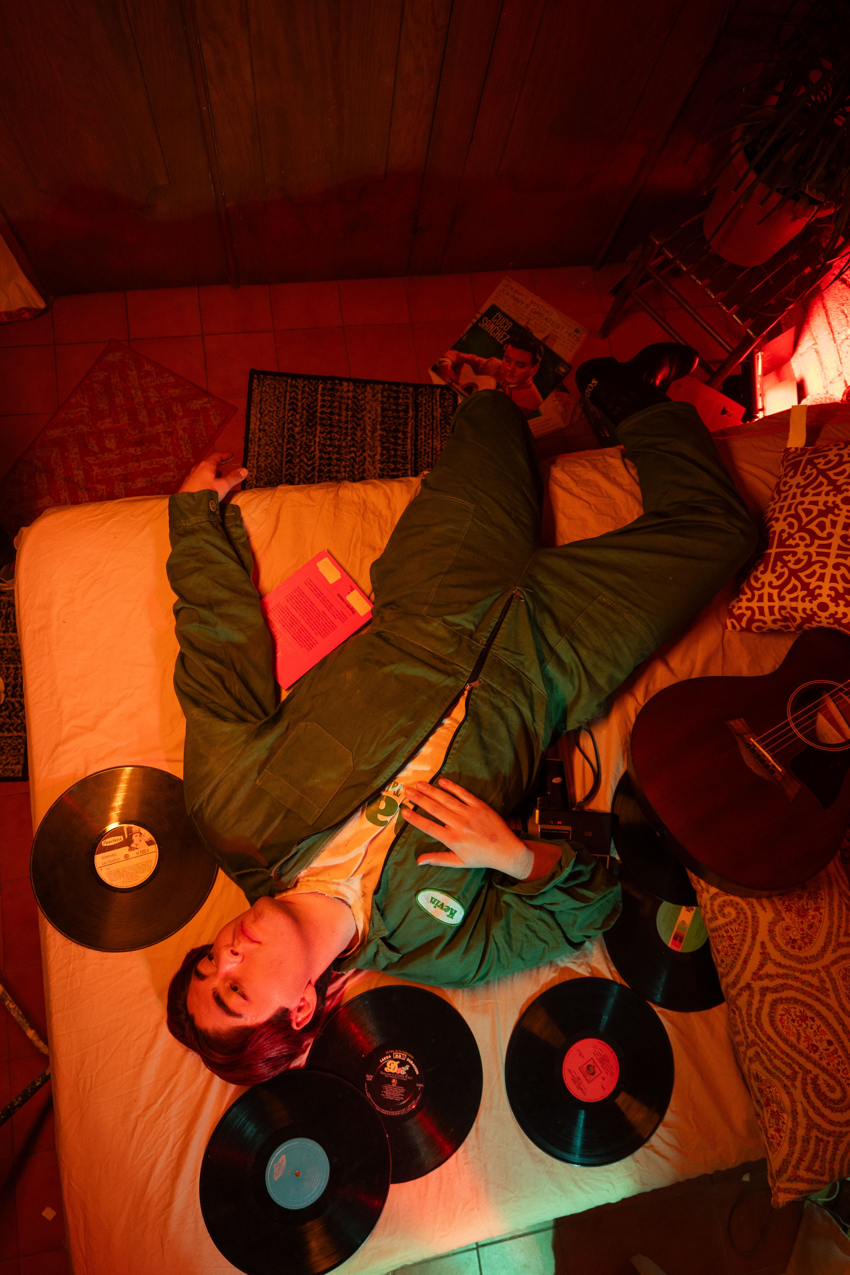 2776x4164 Kevin Kaarl reinventa el significado de nostalgia con su nuevo disco 'Ultra Sodade'