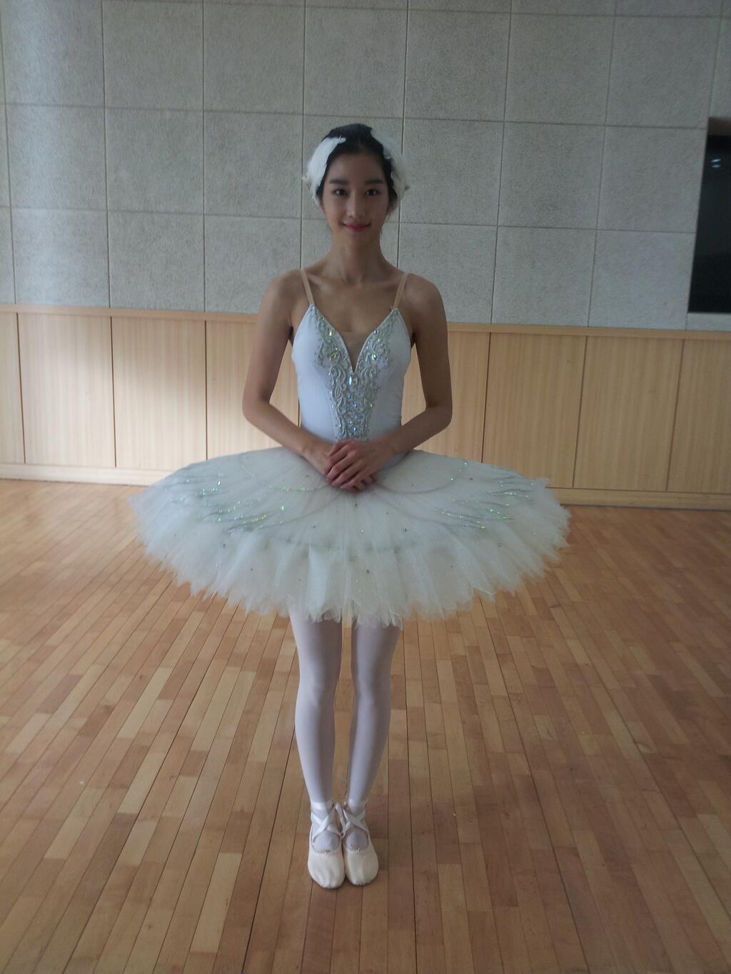 1024x1365 Ballet, Android Iphone Wallpaper Han Na Ballet, HD