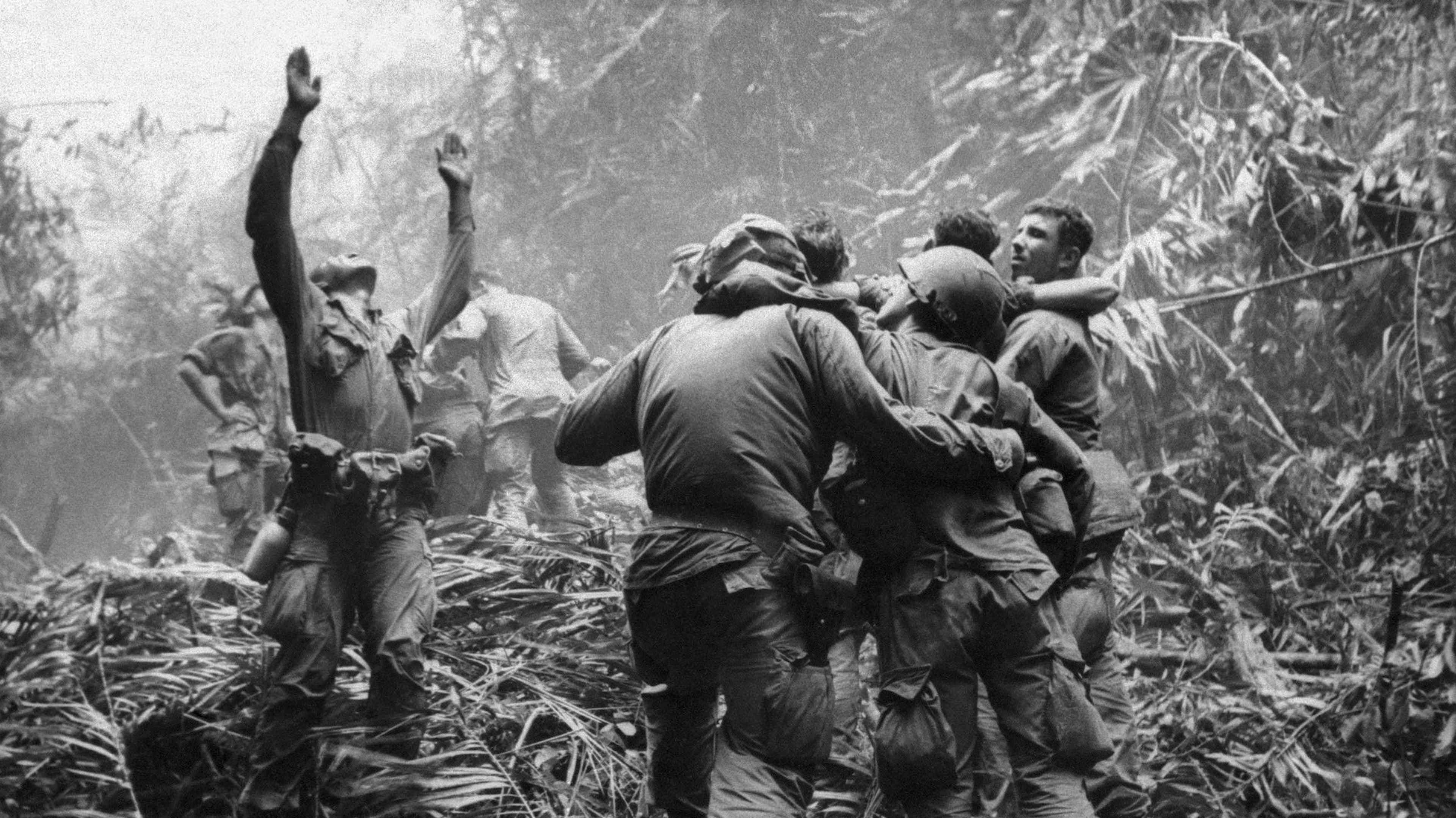 3840x2158 Iconic Photo From the Vietnam War Era
