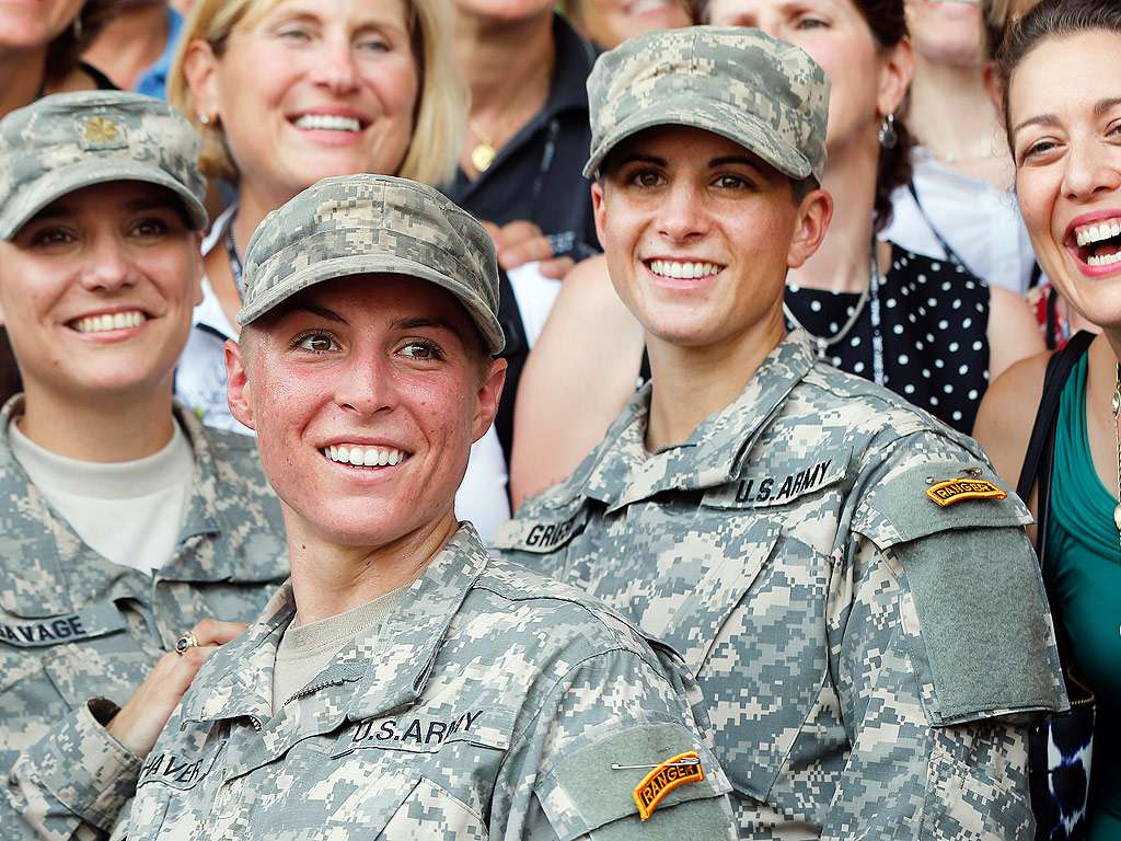 1024x768 First Female Soldiers Graduate Elite Army Ranger School