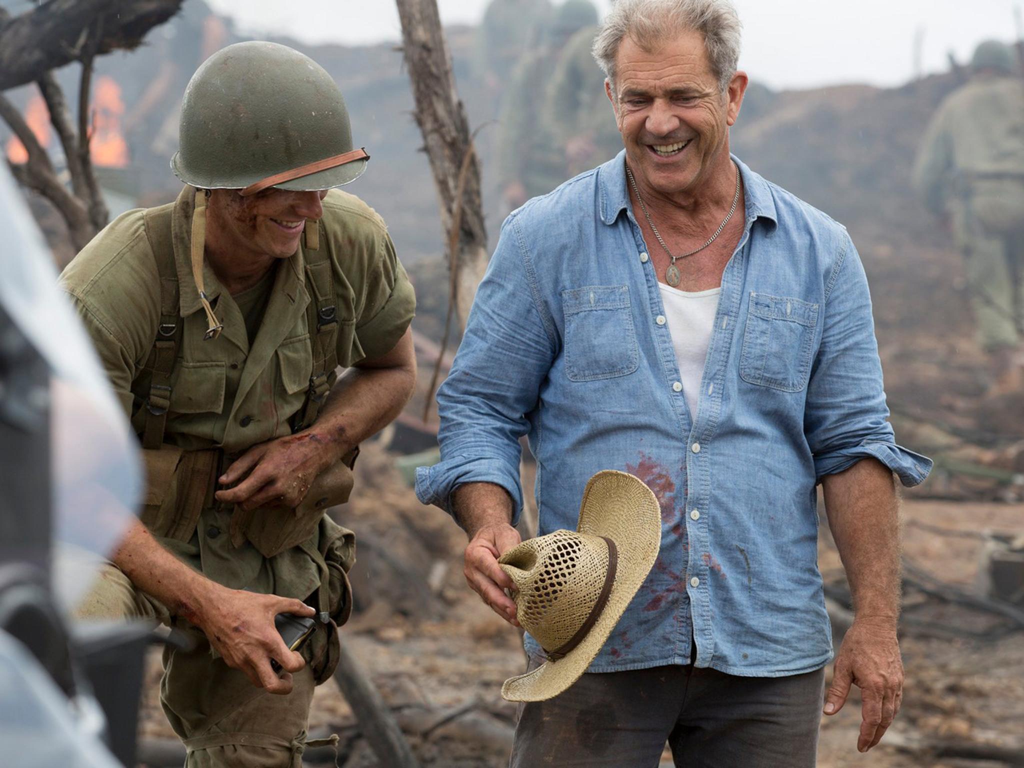 2048x1536 Mel Gibson Guns for Oscar Best Director Prize with “Hacksaw Ridge”