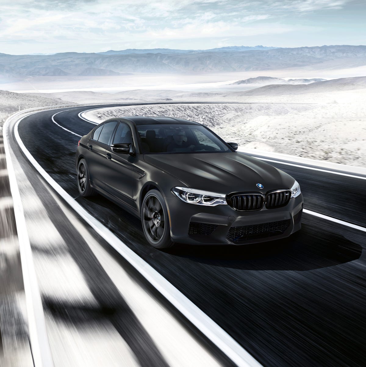 1200x1202 View Photo of the 2020 BMW M5 Edition 35 Years