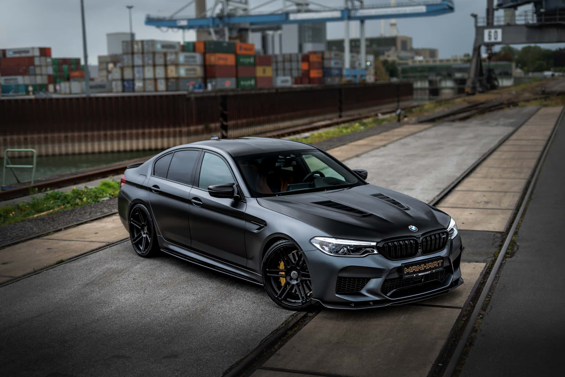 1920x1282 Download This is BMW M5 4K with its iconic curves and sleek design Wallpaper
