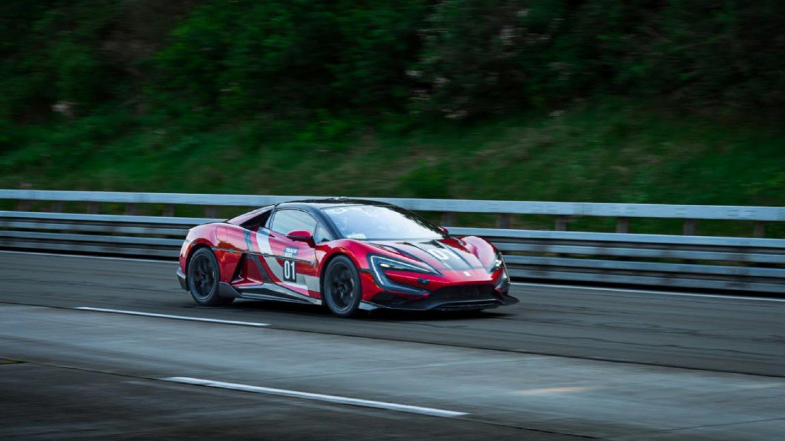 1600x900 BYD's YangWang U9 Extreme Electric Hypercar Sets New 308mph Record to Dethrone the Bugatti Chiron