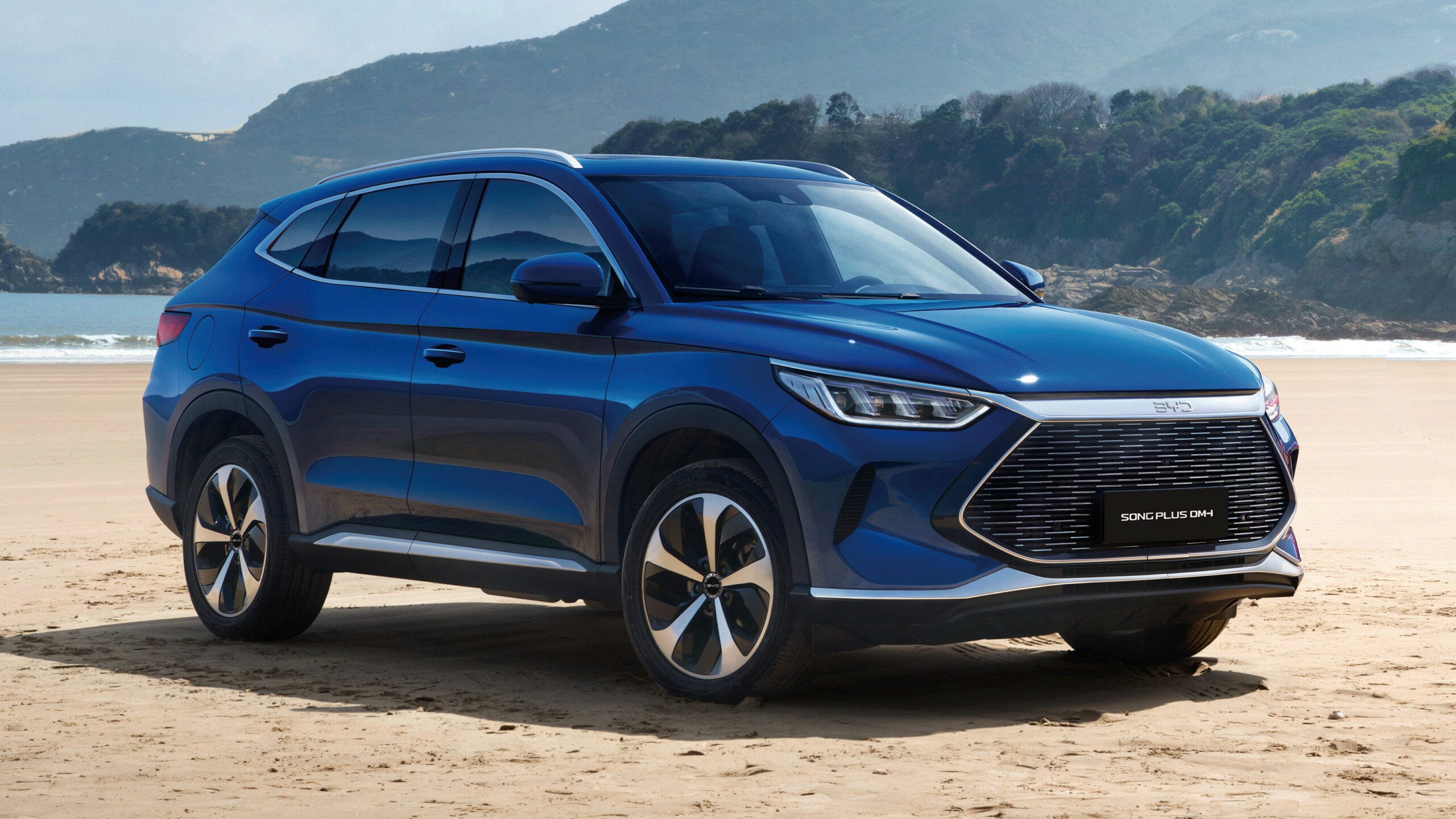 2560x1440 BYD Song Plus First Drive: Chinese SUV Channels RAV4 Prime