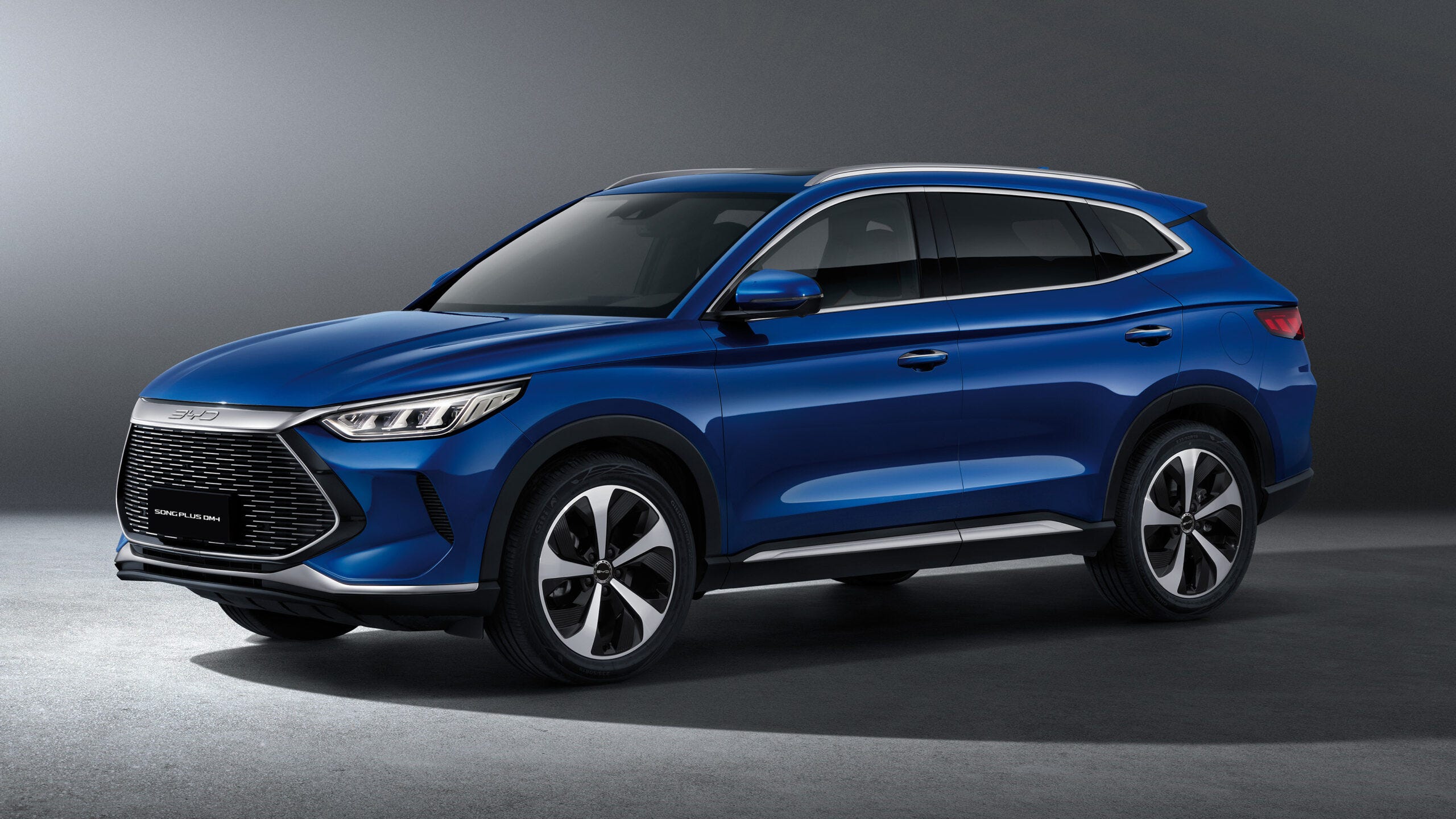 2560x1440 BYD Song Plus First Drive: Chinese SUV Channels RAV4 Prime
