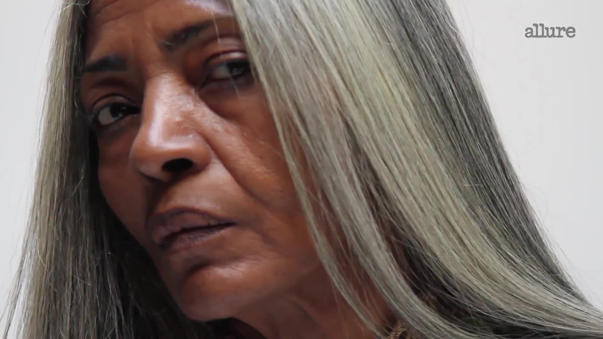 1920x1080 How This 64 Year Old Woman Learned To Love Her Gray Hair