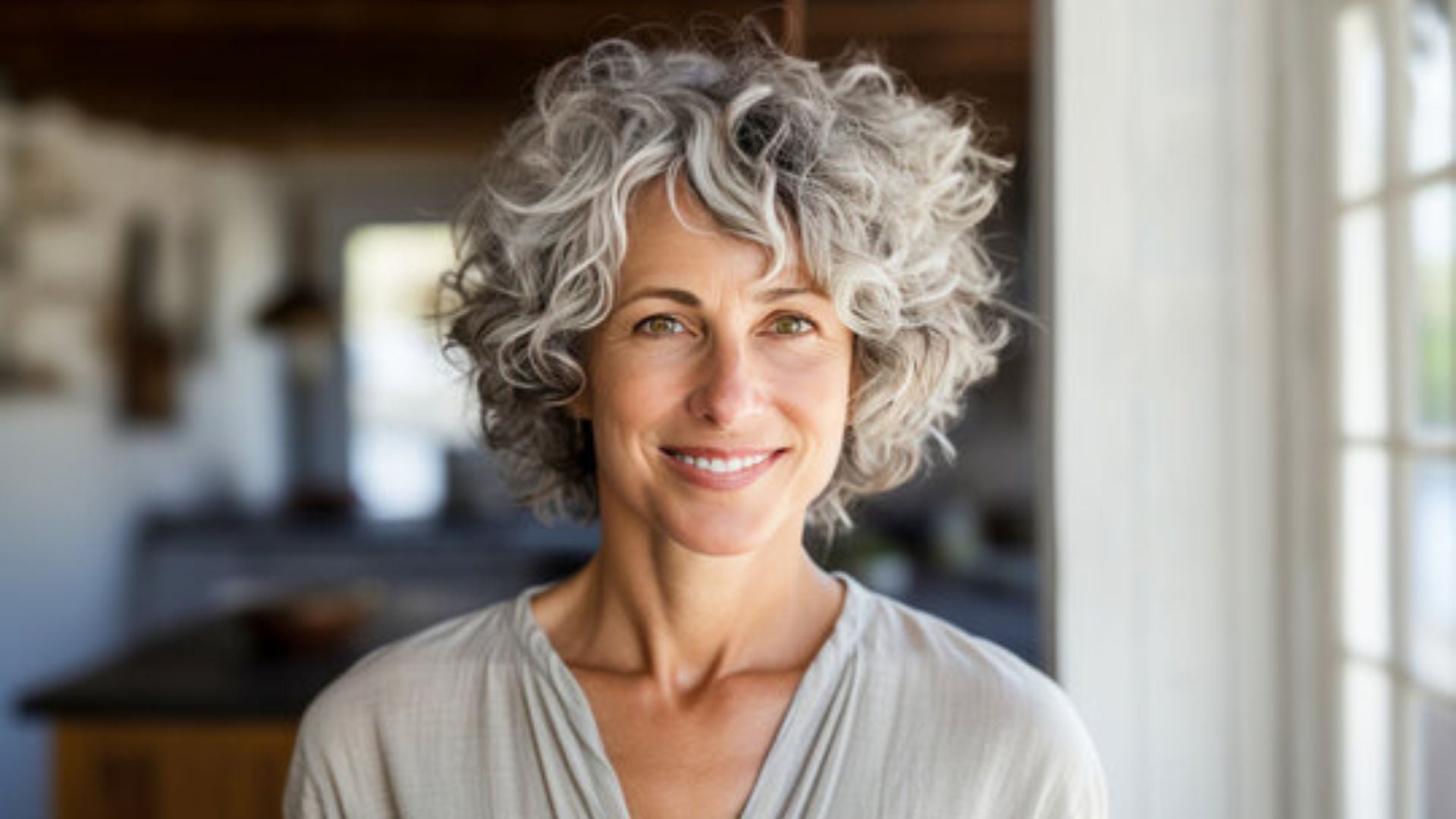 1920x1080 Easy Ways To Grow Out Your Grey Curly Hair