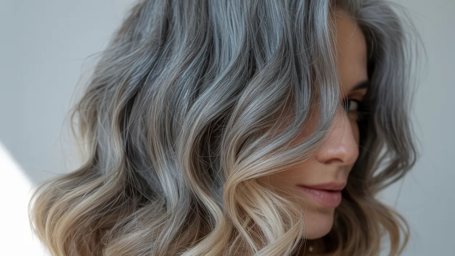 1920x1080 Transition to Grey Hair with Highlights Like a Pro