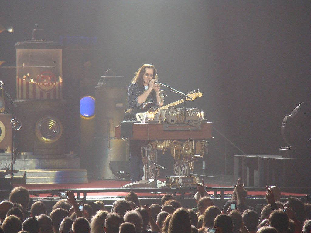 1024x768 9.016 Geddy Lee, ACC, Oct 2012
