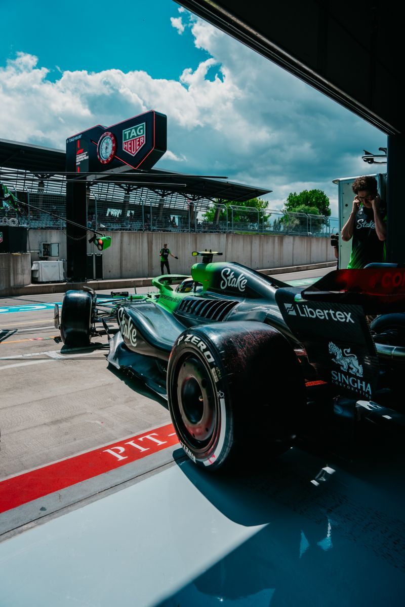800x1197 Stake F1 Team KICK Sauber Is Proud To Unveil RACE Finish R In Partnership With R M. A Next Generation Clear Coat Inspired By Formula 1. Delivering Faster Drying Times, Greater Efficiency, And Up To
