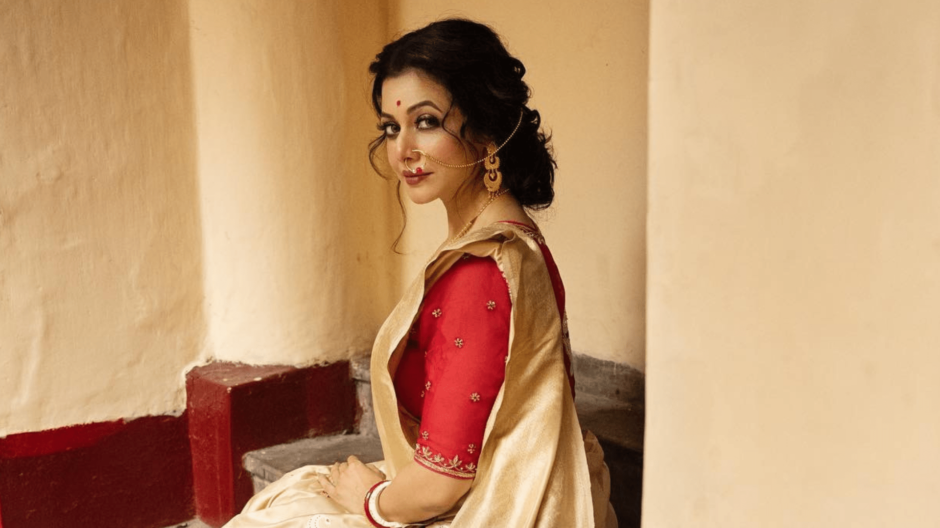 1920x1080 Egg roll to chochchori—Koel Mallick's recipe for Pujo in Kolkata. Condé Nast Traveller India