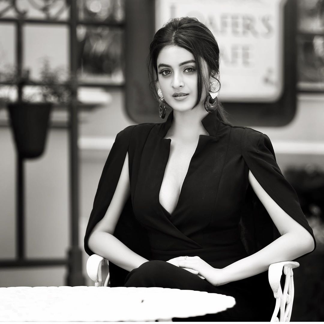 1080x1080 Darshana Banik