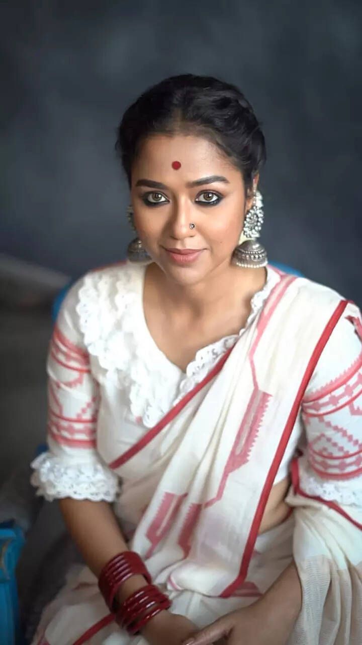 720x1280 best ethnic looks of Sohini Sarkar. Times of India