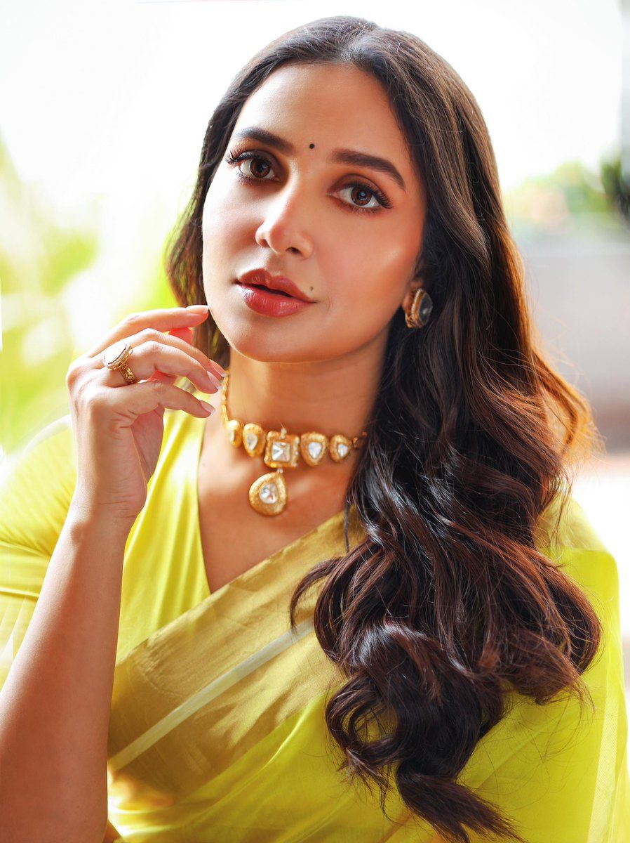 898x1200 Post by Subhashree Ganguly on X: ✨✨