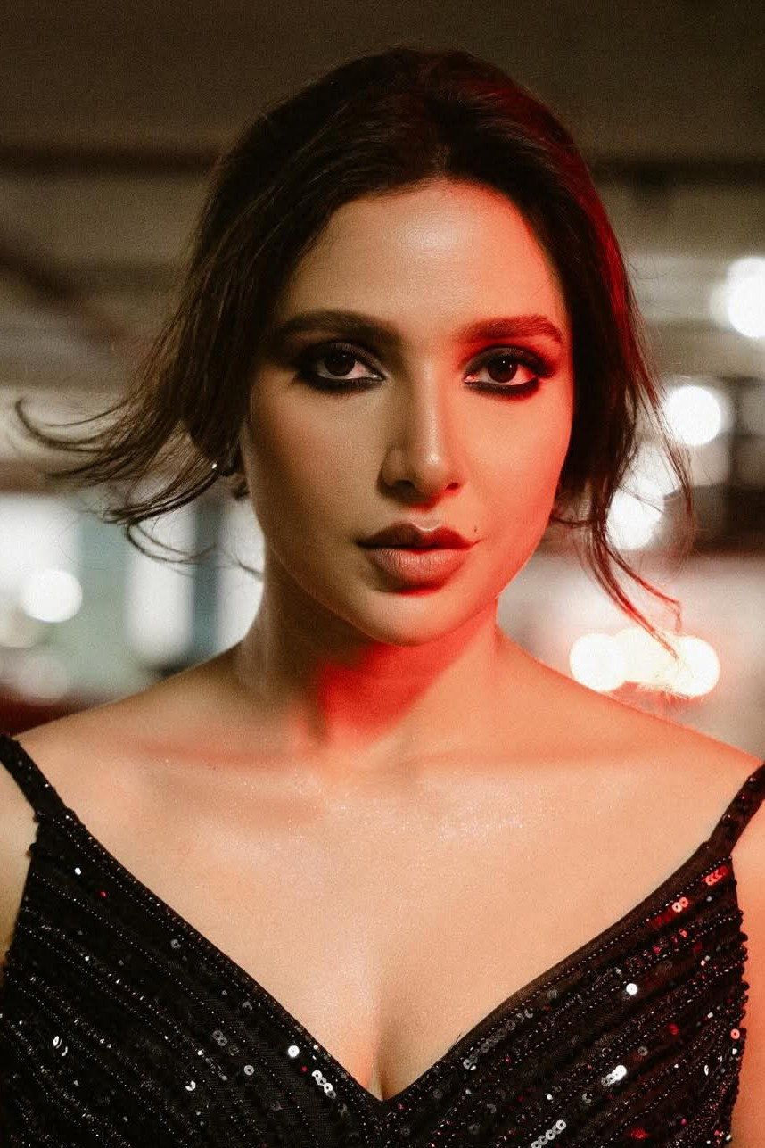 858x1287 Subhashree Ganguly Image