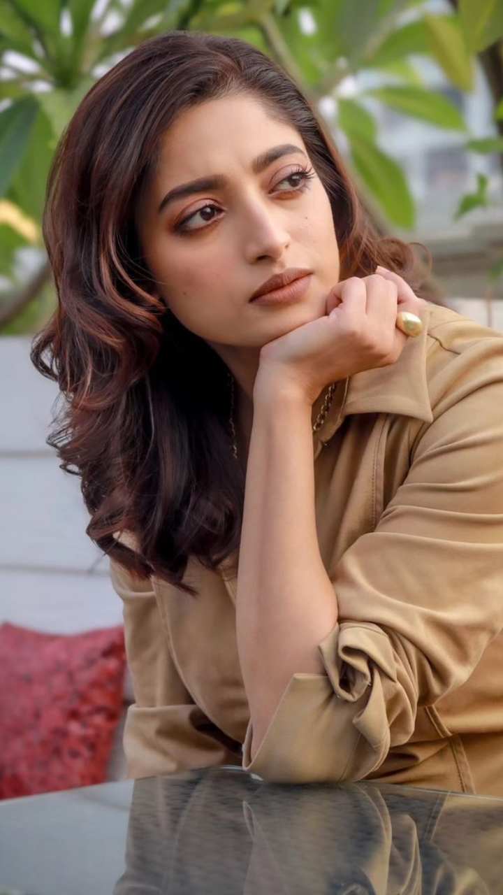 720x1280 Ishaa Saha