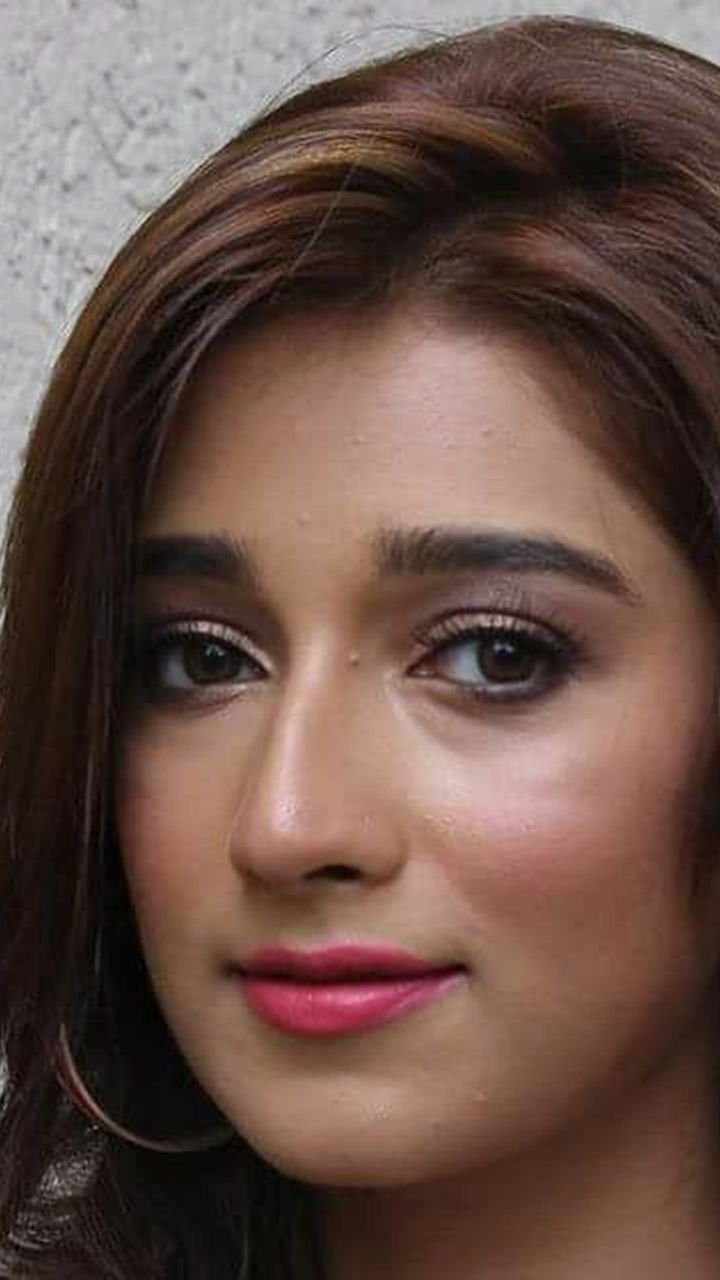 720x1280 Sayantika Banerjee High Definition Wallpaper 10209