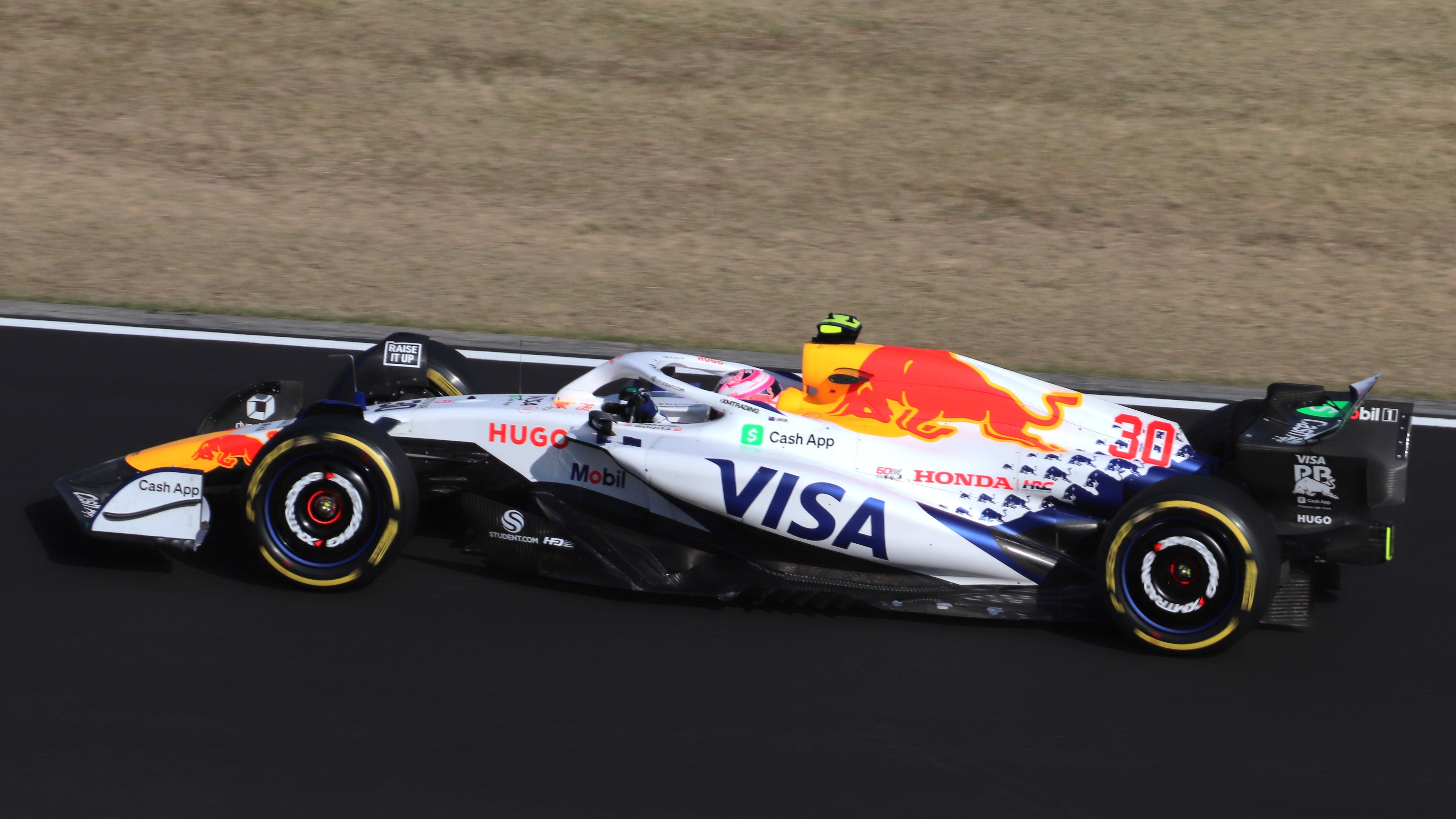 5013x2820 Racing Bulls VCARB 02