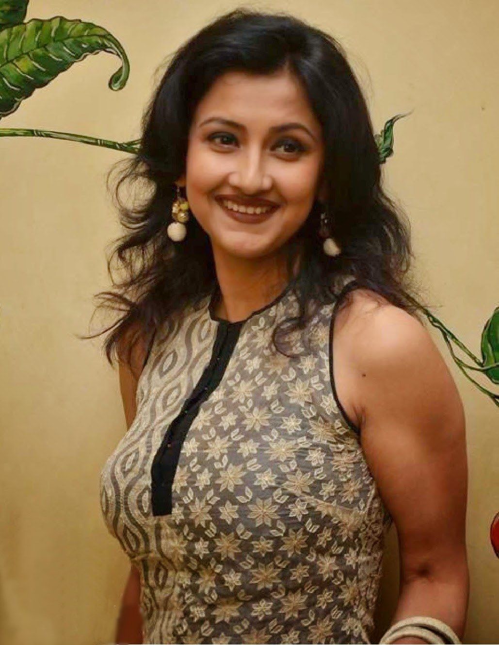 1029x1329 Rachna Banerjee Wallpaper