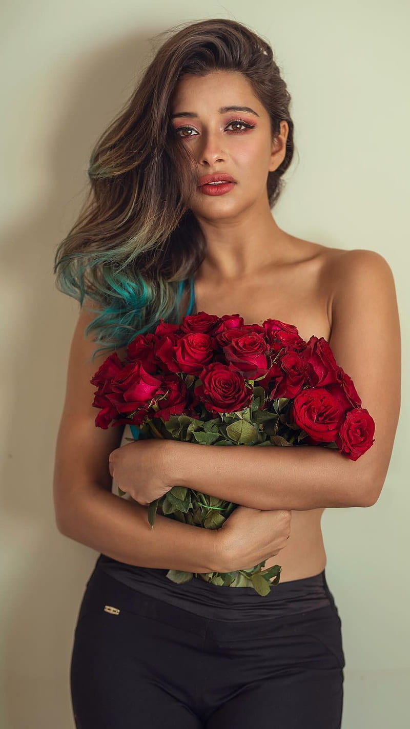 800x1423 Nyra banerjee, model, roses, HD phone wallpaper