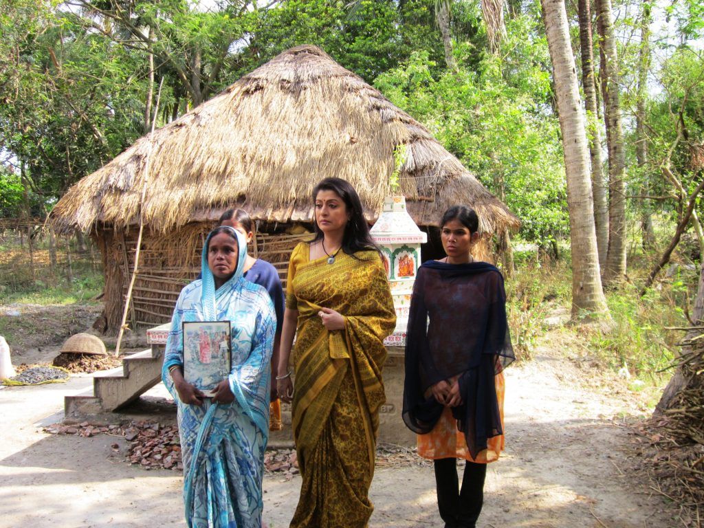 1024x768 Swabhoomi Shefali Pramanik, Debasree Roy and Shefali's daughter Three