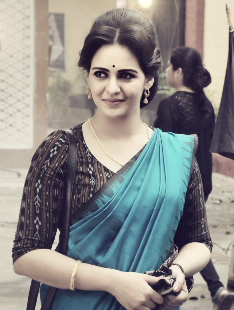 909x1200 Priyanka Sarkar