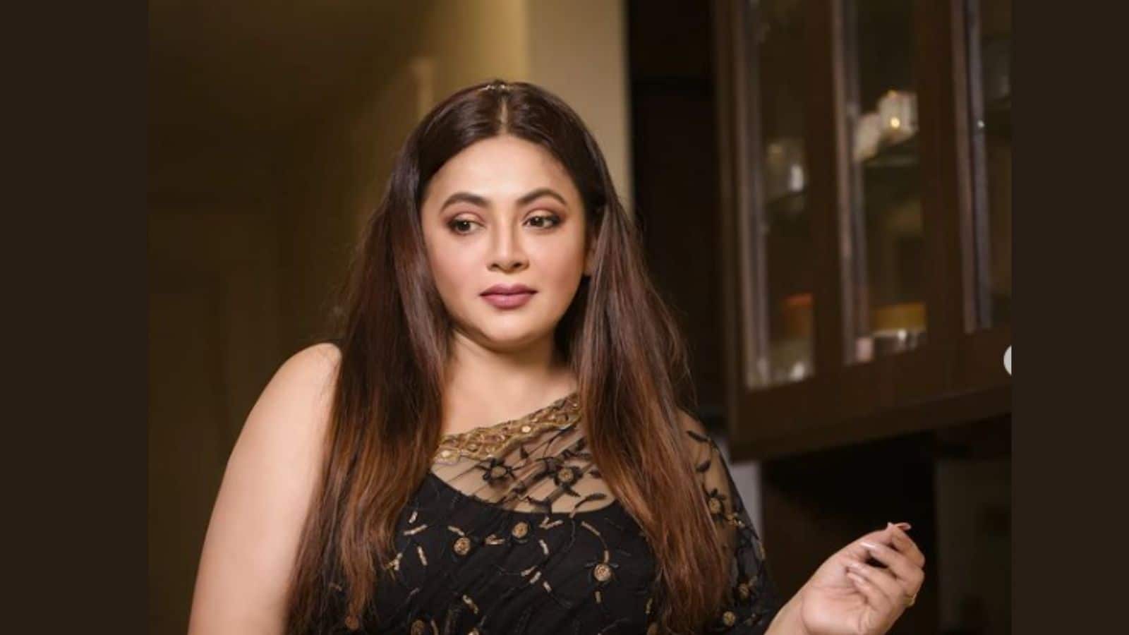 1600x900 Sreelekha Mitra shares throwback picture on social media. Sreelekha Mitra: এ কোন শ্রীলেখা! অভিনেত্রীর পুরনো ছবি দেখে হতবাক নেট দুনিয়া
