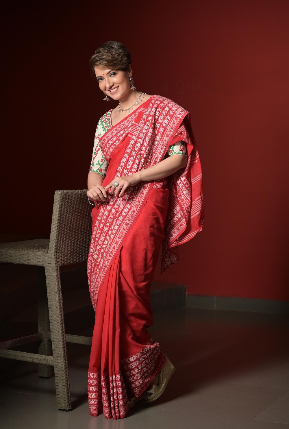 1000x1484 t2ONLINE explored festive looks with Arpita Chatterjee in the quintessential Bengal taant