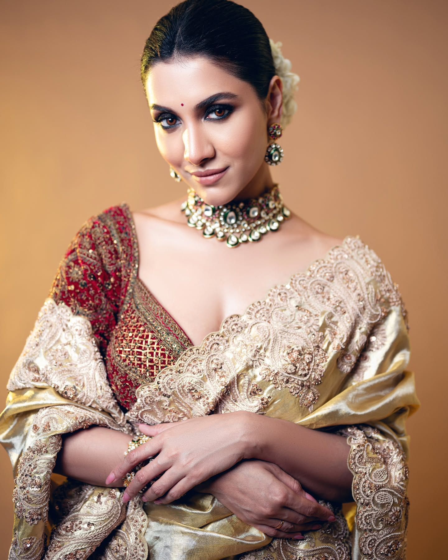 1440x1800 Perfect Blend of Beauty and Hot Rukmini Maitra