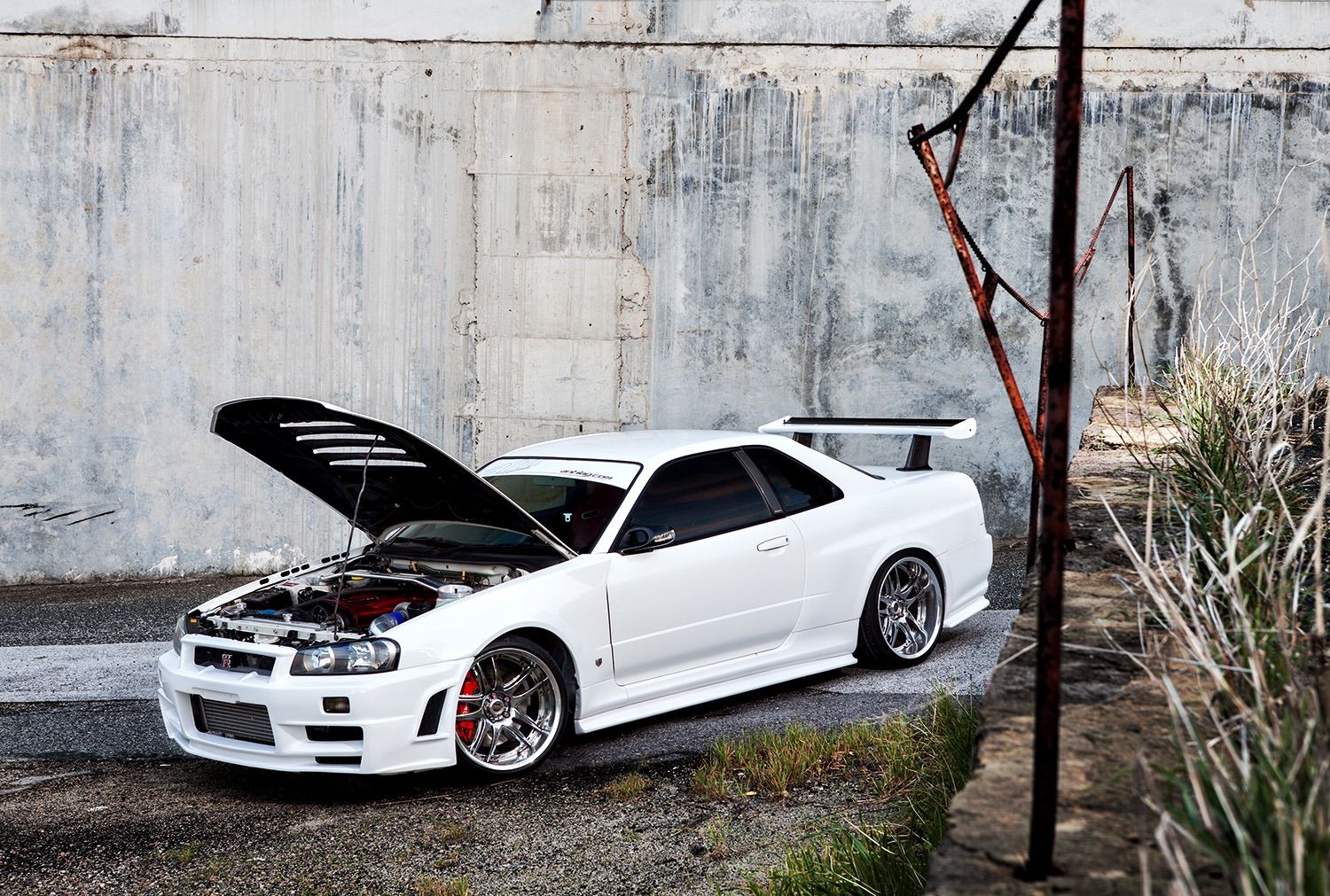 1500x1011 Nissan Skyline R34 White Rays Volk GT V