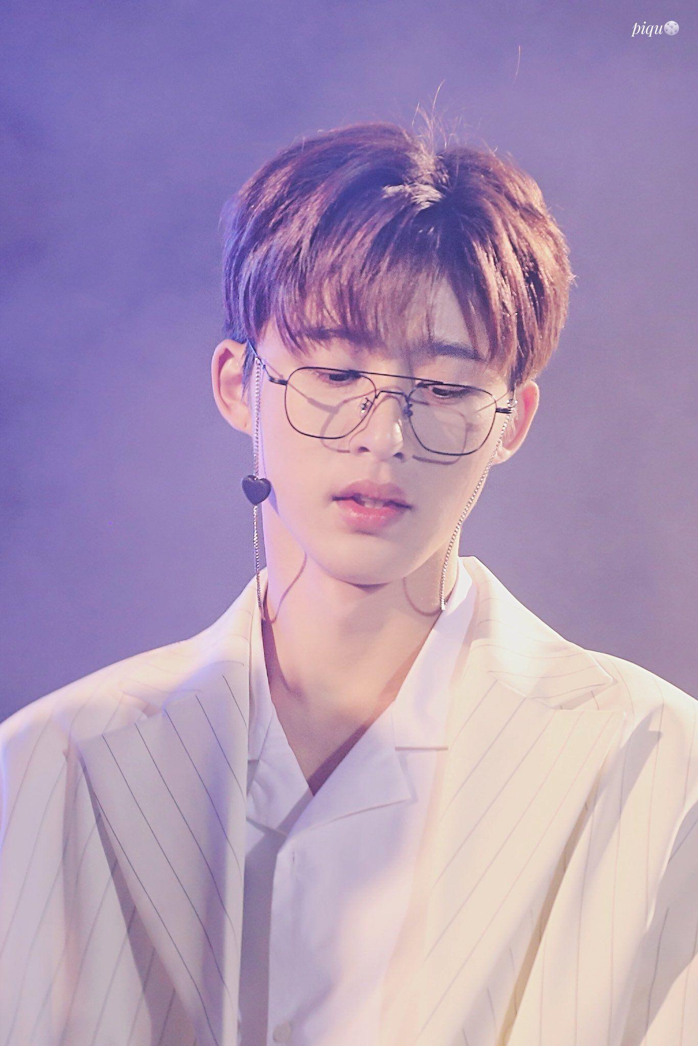 1366x2048 HQ- [180525] Hanyang University Festival #iKON #BI. Gambar