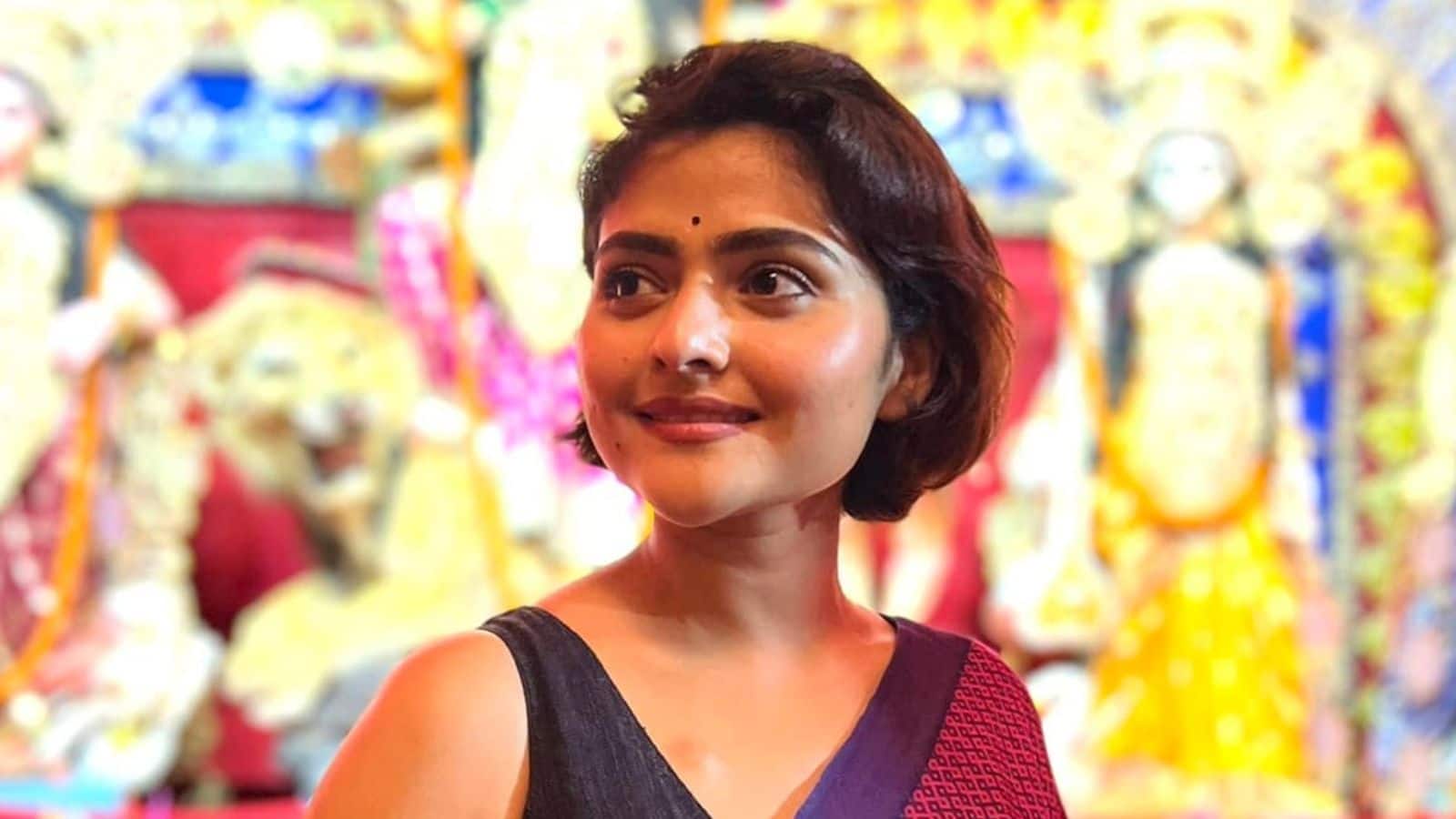 1600x900 Aindrila Sharma Health Update: Actress Aindrila Sharma again suffering for fever, know all heath update of her. Aindrila Sharma Health Update: সিপিআর দিয়ে সামাল হার্ট অ্যাটাক, অনিয়ন্ত্রিত তাপমাত্রা
