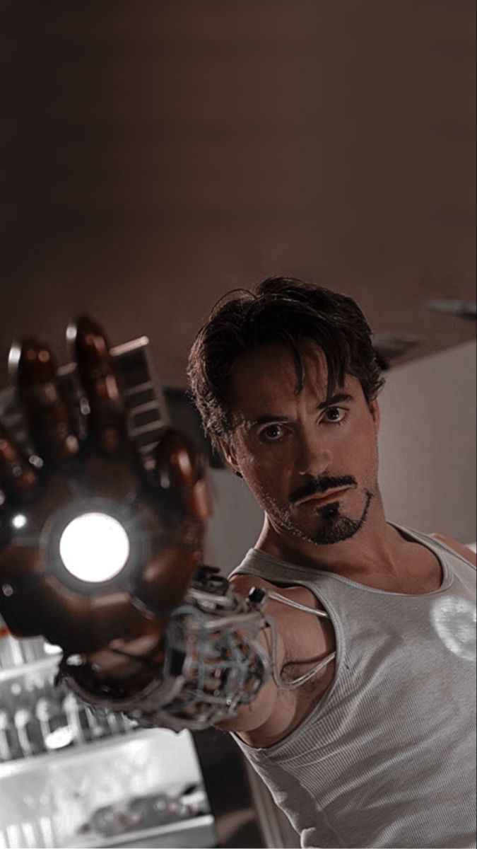 675x1200 Marvel Lockscreens