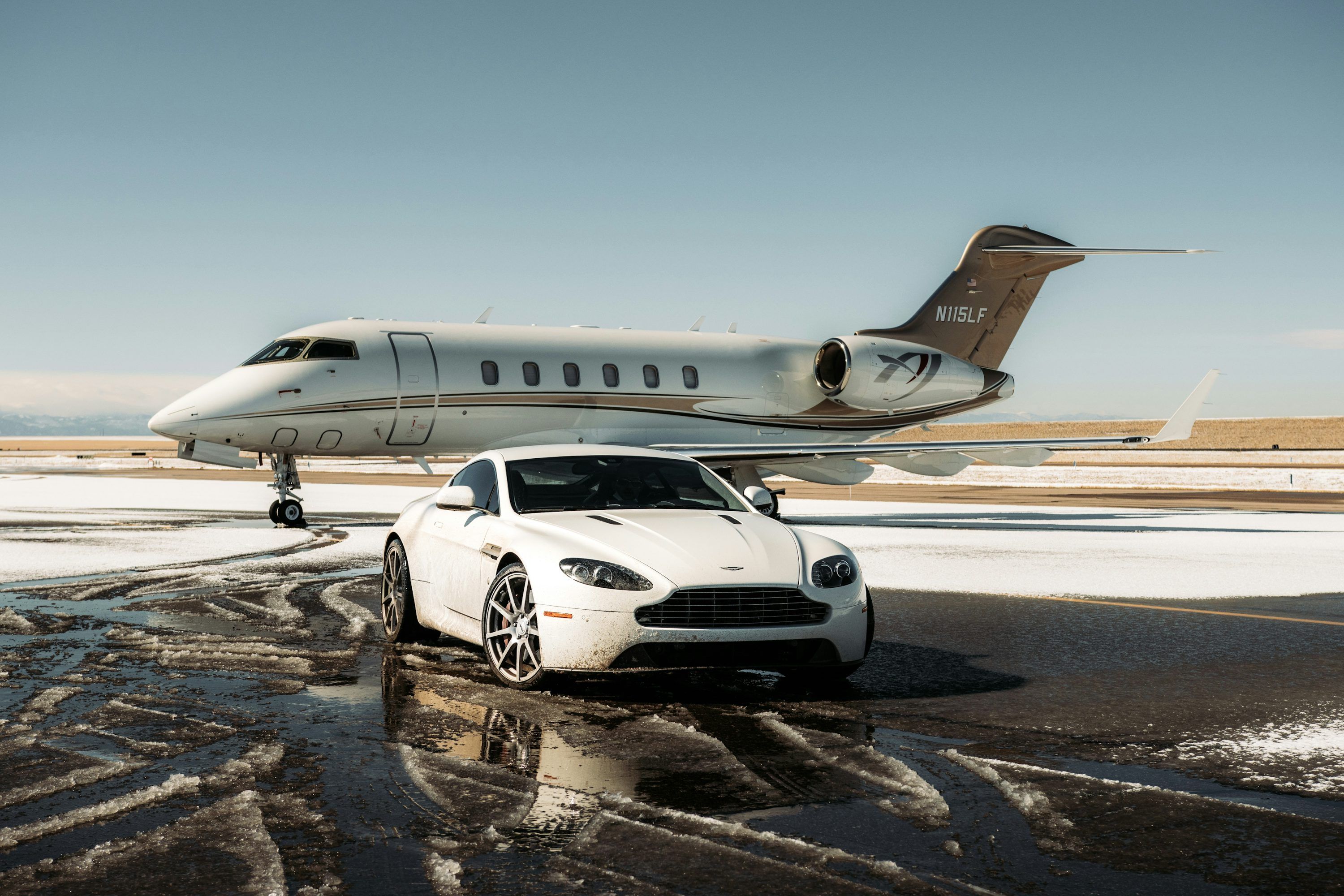 3000x2000 Luxury Jet Picture. Download Free Image