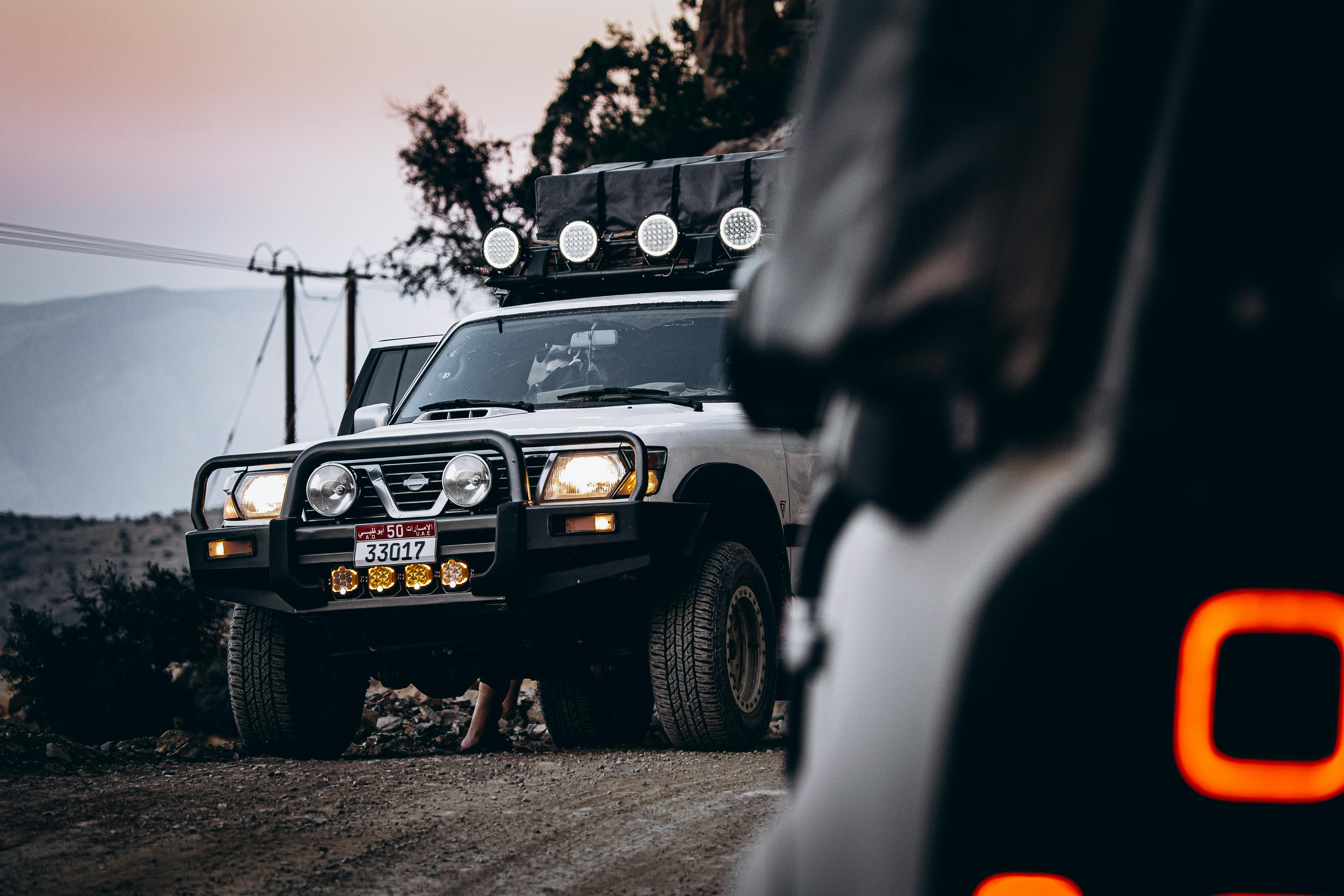 5472x3648 A Muddy Nissan Patrol · Free