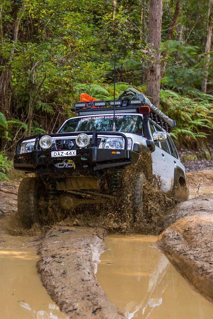 736x1103 Nissan Patrol with DREAMER led light bar