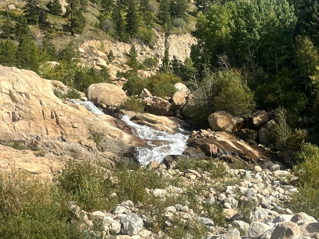 1024x768 October Nature Walk: The Alluvial Fan and Horseshoe Falls