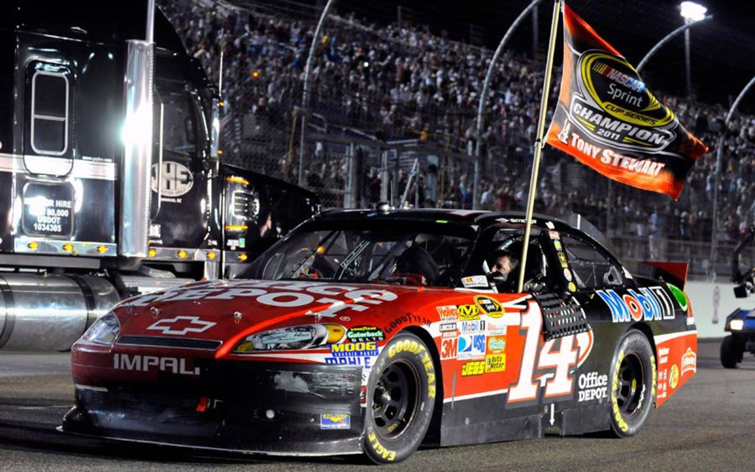 2560x1600 years ago today, Tony Stewart won his fifth race of the Chase for the Sprint Cup and captured a third title, defeating Carl Edwards in a tiebreaker
