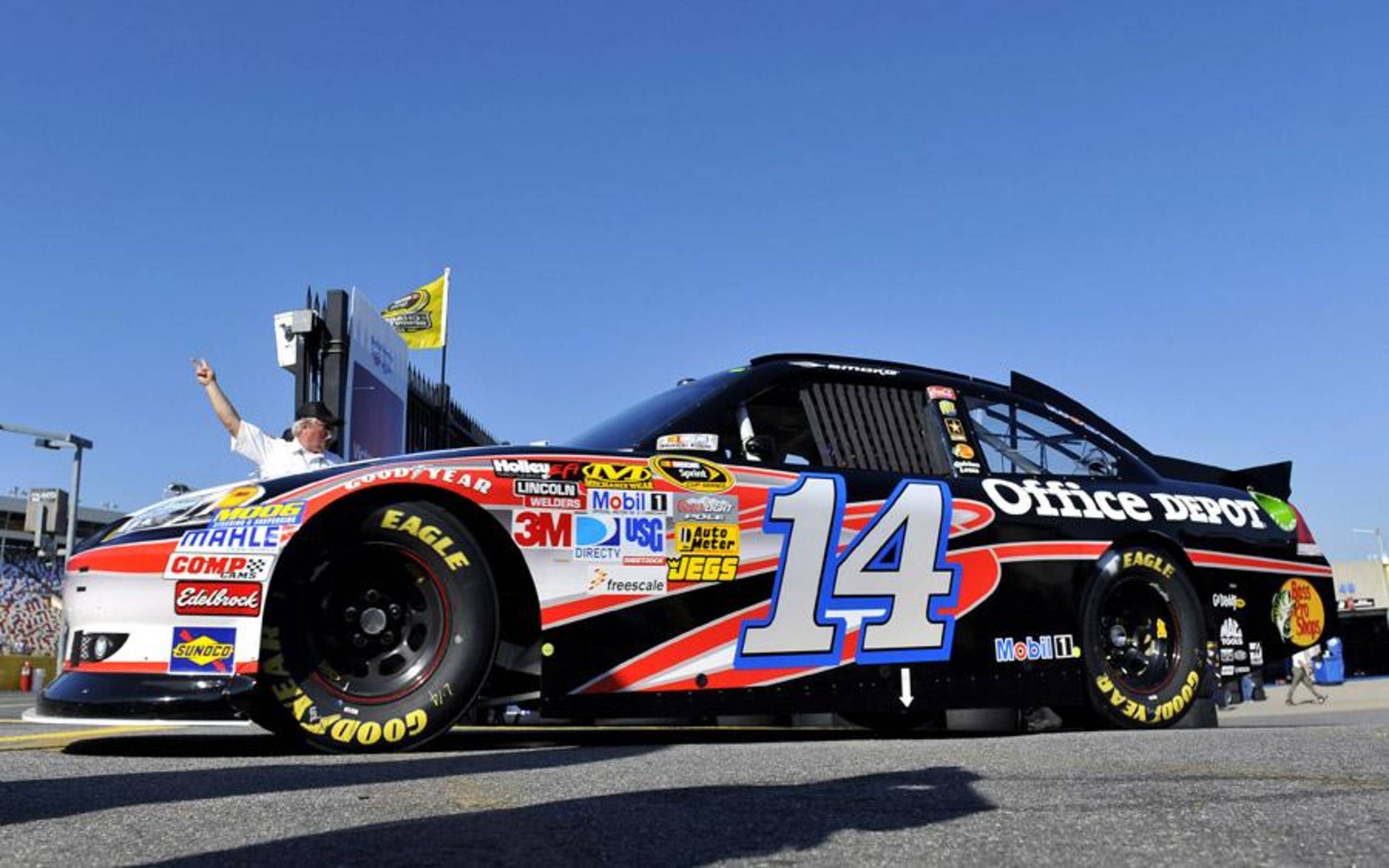 2560x1600 Don't hate Tony Stewart for opting out of the Indy 500