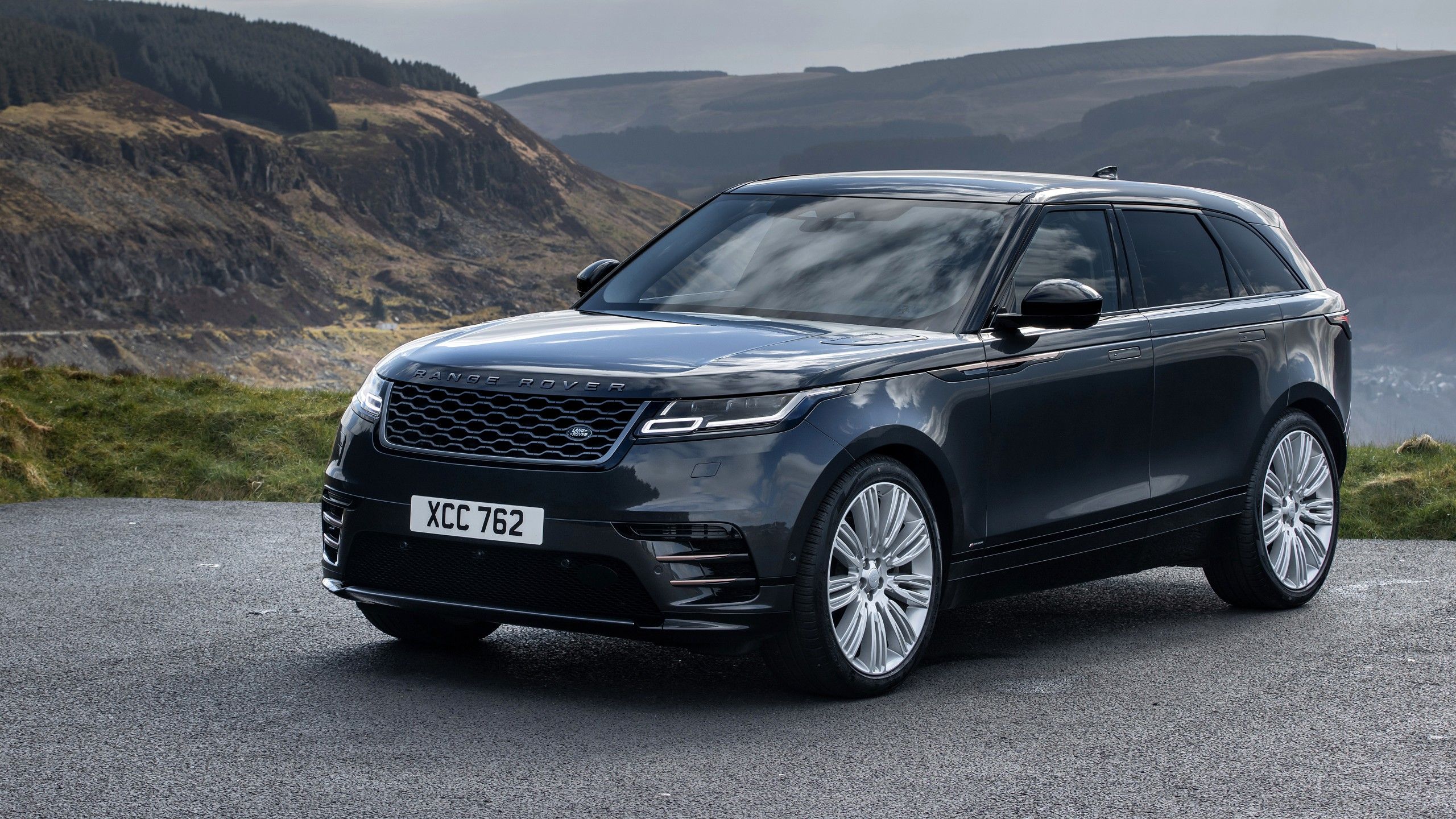 2560x1440 Range Rover Velar R Dynamic D300 SE 2021 4K Wallpaper Car Wallpaper