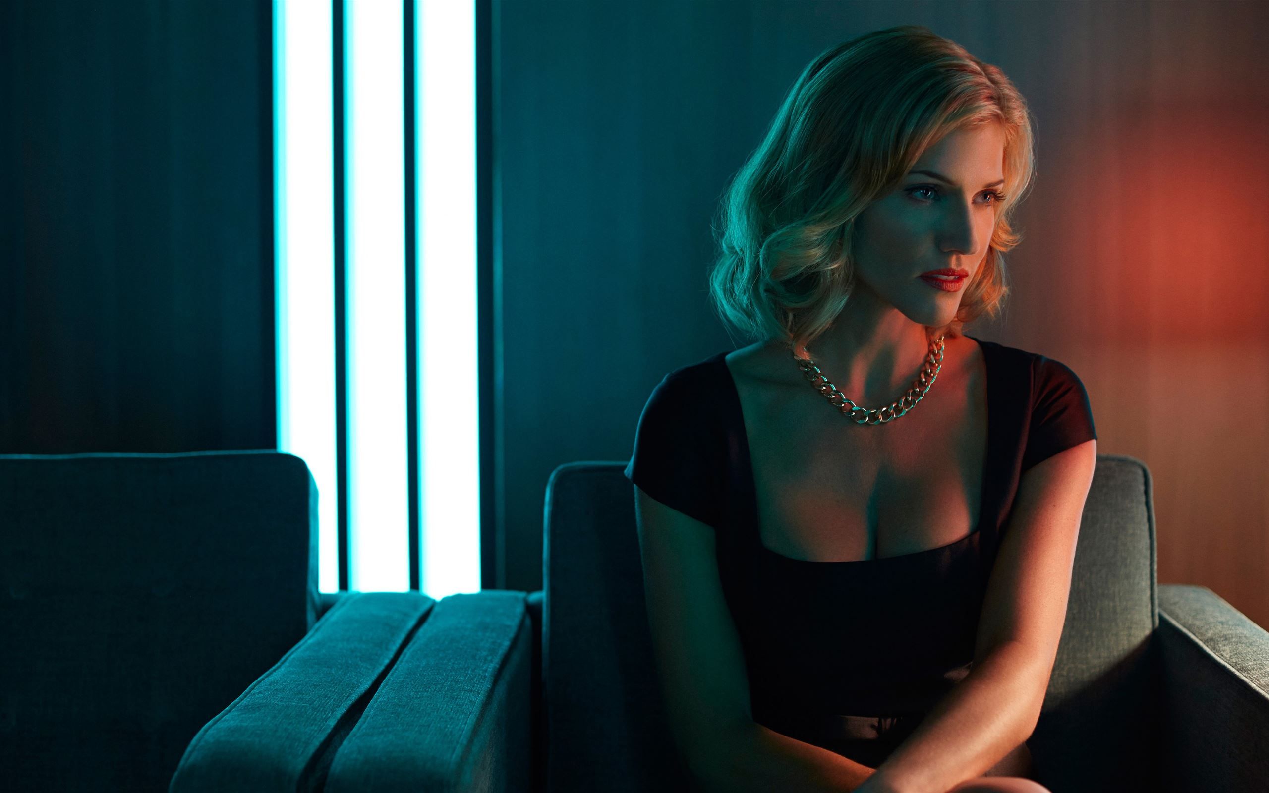 2560x1600 tricia helfer 5k MacBook Air Wallpaper Download
