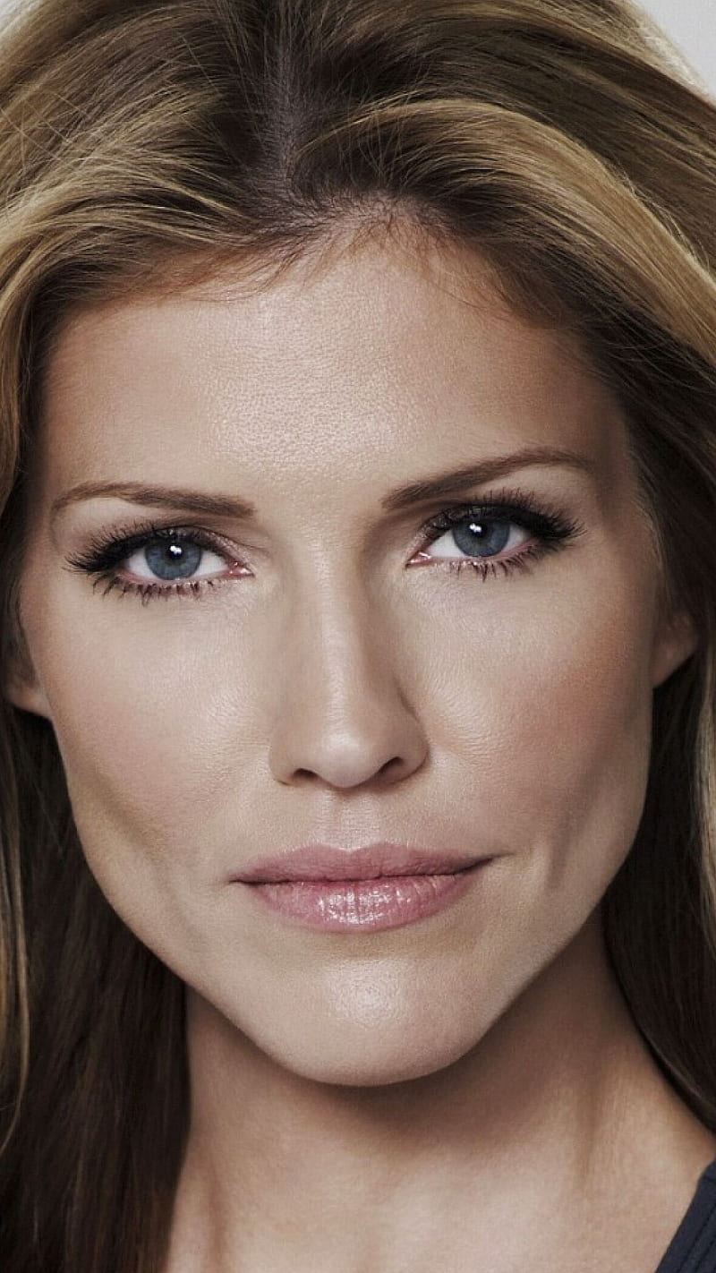 800x1422 Tricia Helfer, actress, canadian, model, HD phone wallpaper