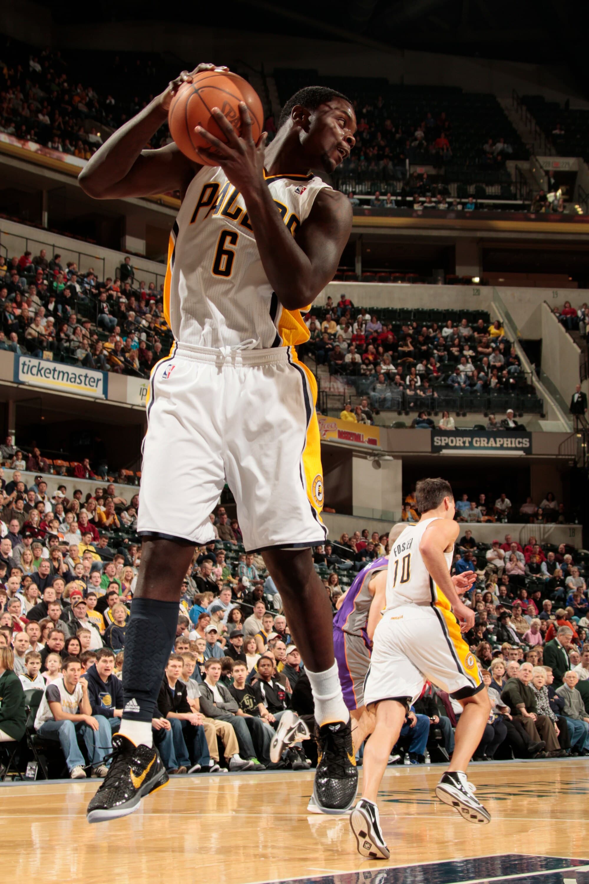 2000x3000 Lance Stephenson Career Gallery