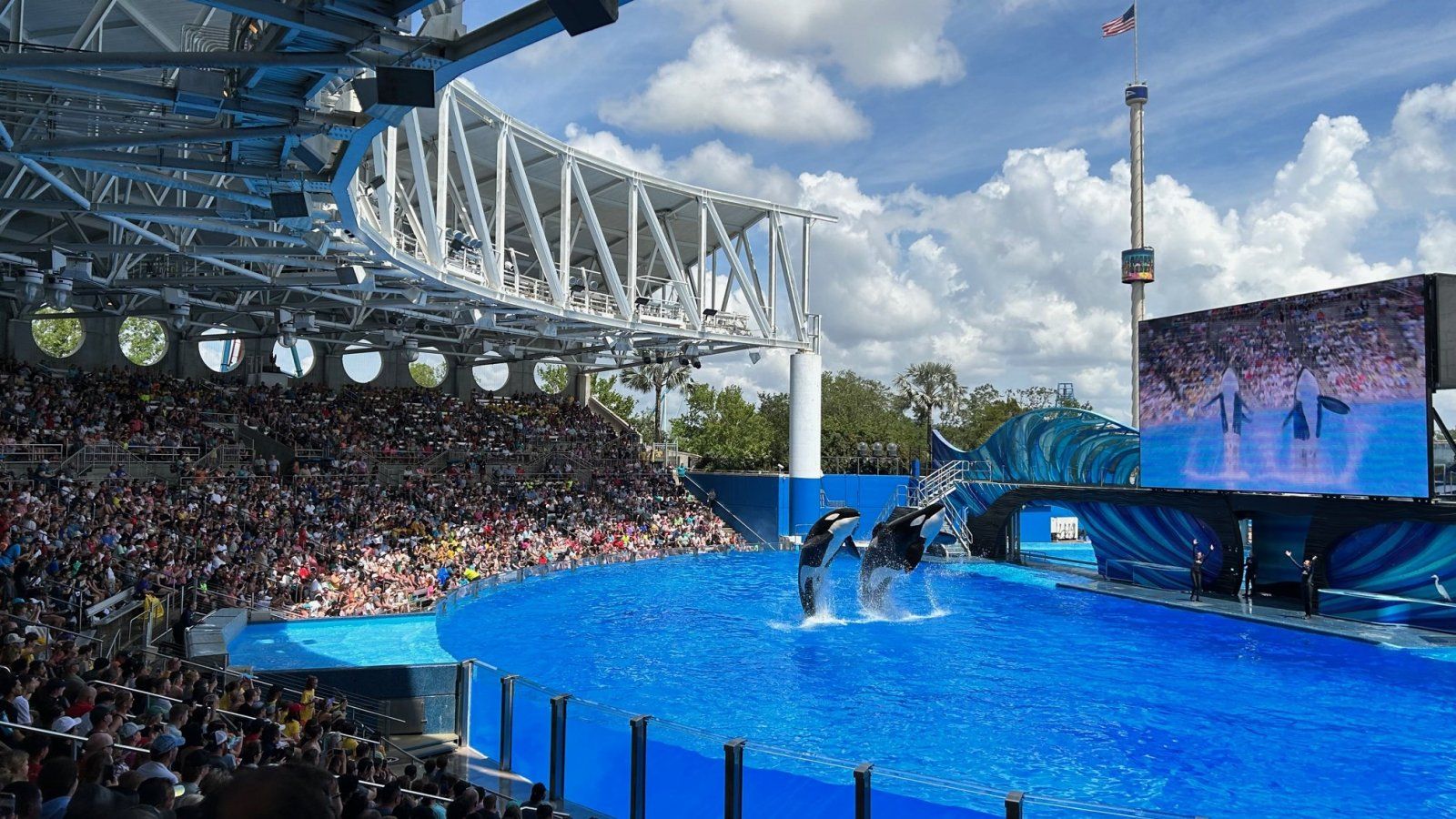1600x900 Golden Tickets: SeaWorld Orlando wins 'legend' status