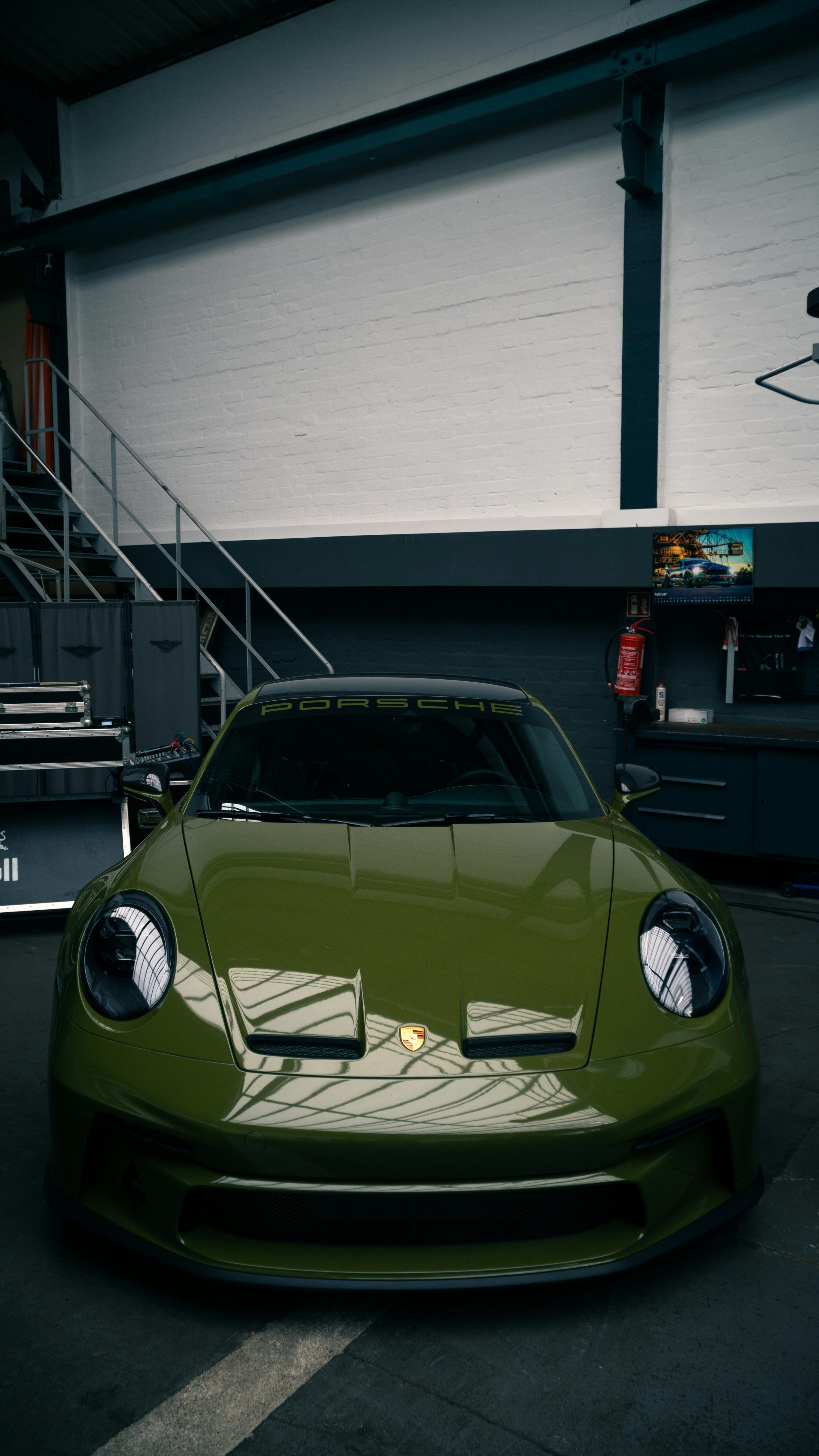 3000x5332 Green Porsche Picture. Download Free Image