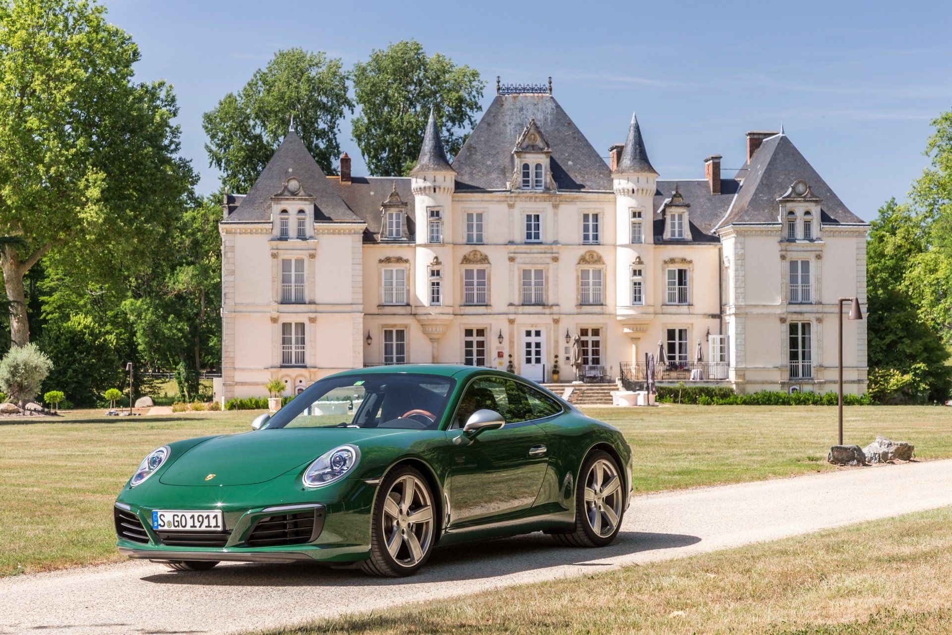 1920x1280 Green Porsche 911 Carrera. Stunning 4K Ultra HD Car Wallpaperx2731