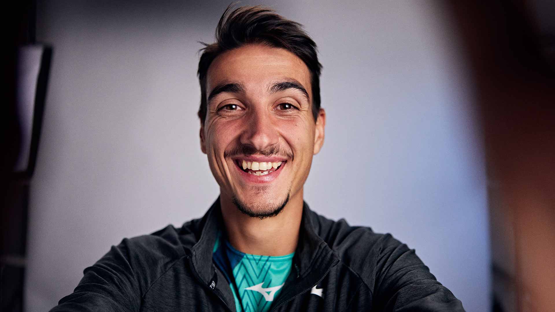 1920x1080 Summer Singing & Steph Curry: Get To Know Lorenzo Sonego